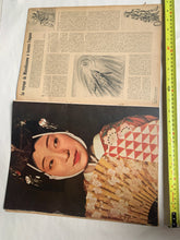 Load image into Gallery viewer, Original French Language WW2 German Signal Magazine - March 1942 - The Militaria Shop