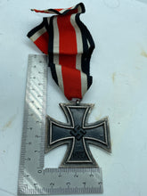 Charger l'image dans la galerie, Original WW2 German Iron Cross 2nd Class - with Ribbon - The Militaria Shop