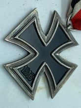 Charger l'image dans la galerie, Original WW2 German Iron Cross 2nd Class - with Ribbon - The Militaria Shop