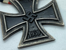Charger l'image dans la galerie, Original WW2 German Iron Cross 2nd Class - with Ribbon - The Militaria Shop