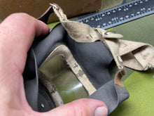 Charger l'image dans la galerie, Original WW2 Civilian British Home Front Gas Mask in Cardboard Box