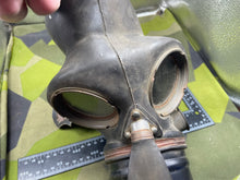 Charger l'image dans la galerie, Original WW2 British Home Front ARP Warden's Gas Mask