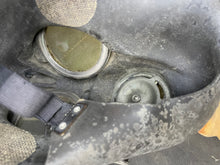 Charger l'image dans la galerie, Original WW2 British Army General Service Gas Mask with Bag