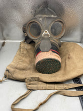 Load image into Gallery viewer, A WW2 British Home Front Wardens / Fire Watchers Gas Mask & Bag - The Militaria Shop