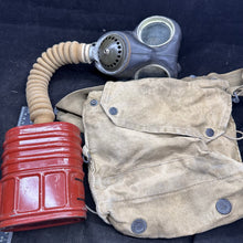 Load image into Gallery viewer, British Army Soldier Gas Mask GSR Respirator - Original Early Bag - The Militaria Shop