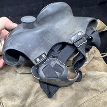 Load image into Gallery viewer, British Army Soldier Gas Mask GSR Respirator - Original Early Bag - The Militaria Shop