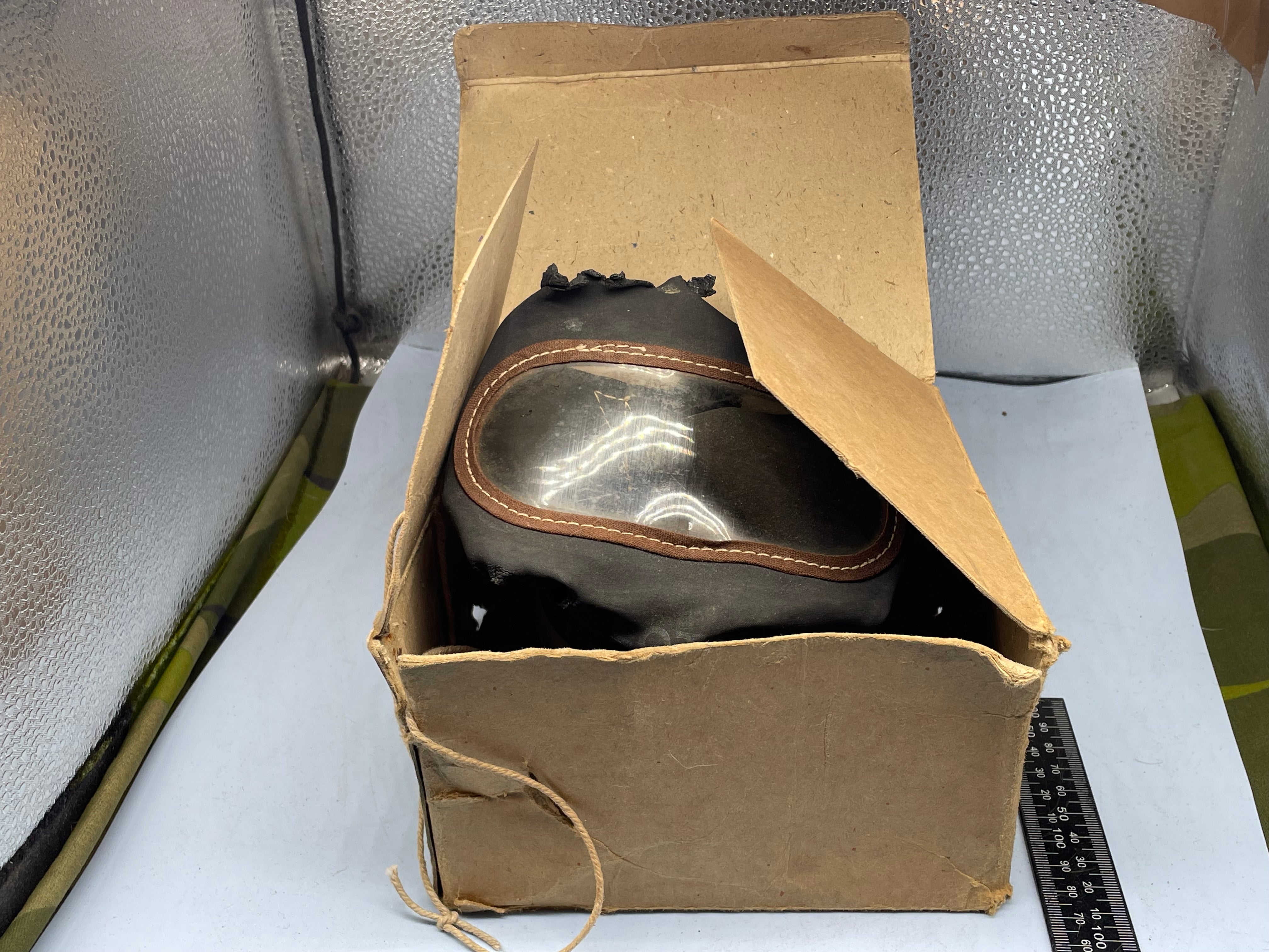WW2 British Home Front Civilian Pattern Gas Mask in Box - The Militaria Shop