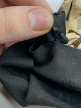 Load image into Gallery viewer, WW2 British Home Front Civilian Gas Mask in Box - The Militaria Shop