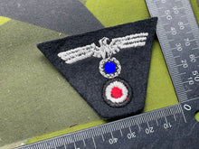 Charger l'image dans la galerie, WW2 German Army Panzer Ski Cap Insignia
