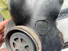 Charger l'image dans la galerie, Original WW2 British Army Assault Gas Mask Set - The Militaria Shop
