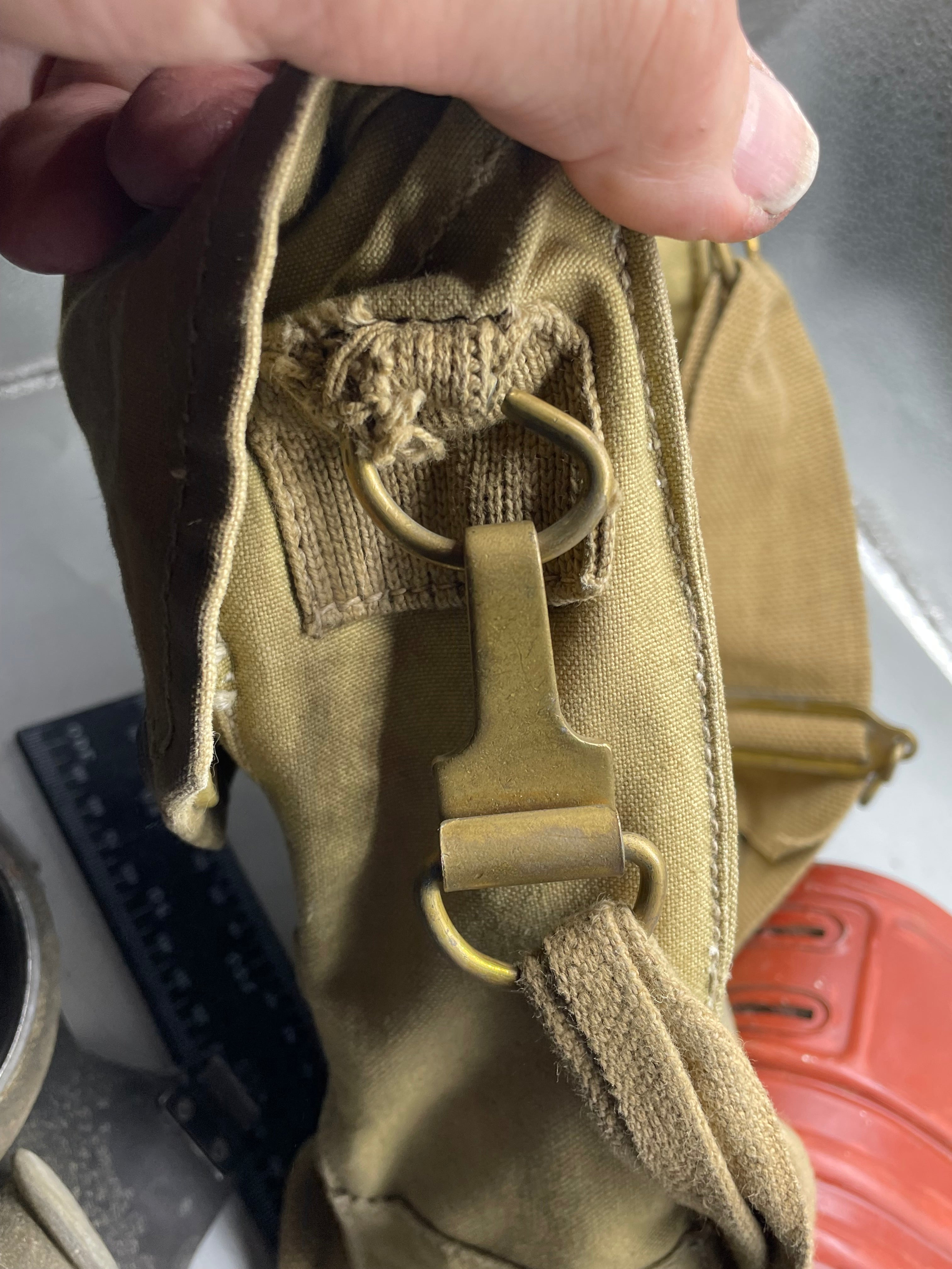 British Army Soldier Gas Mask GSR Respirator - Original WW2 Dated Bag - The Militaria Shop