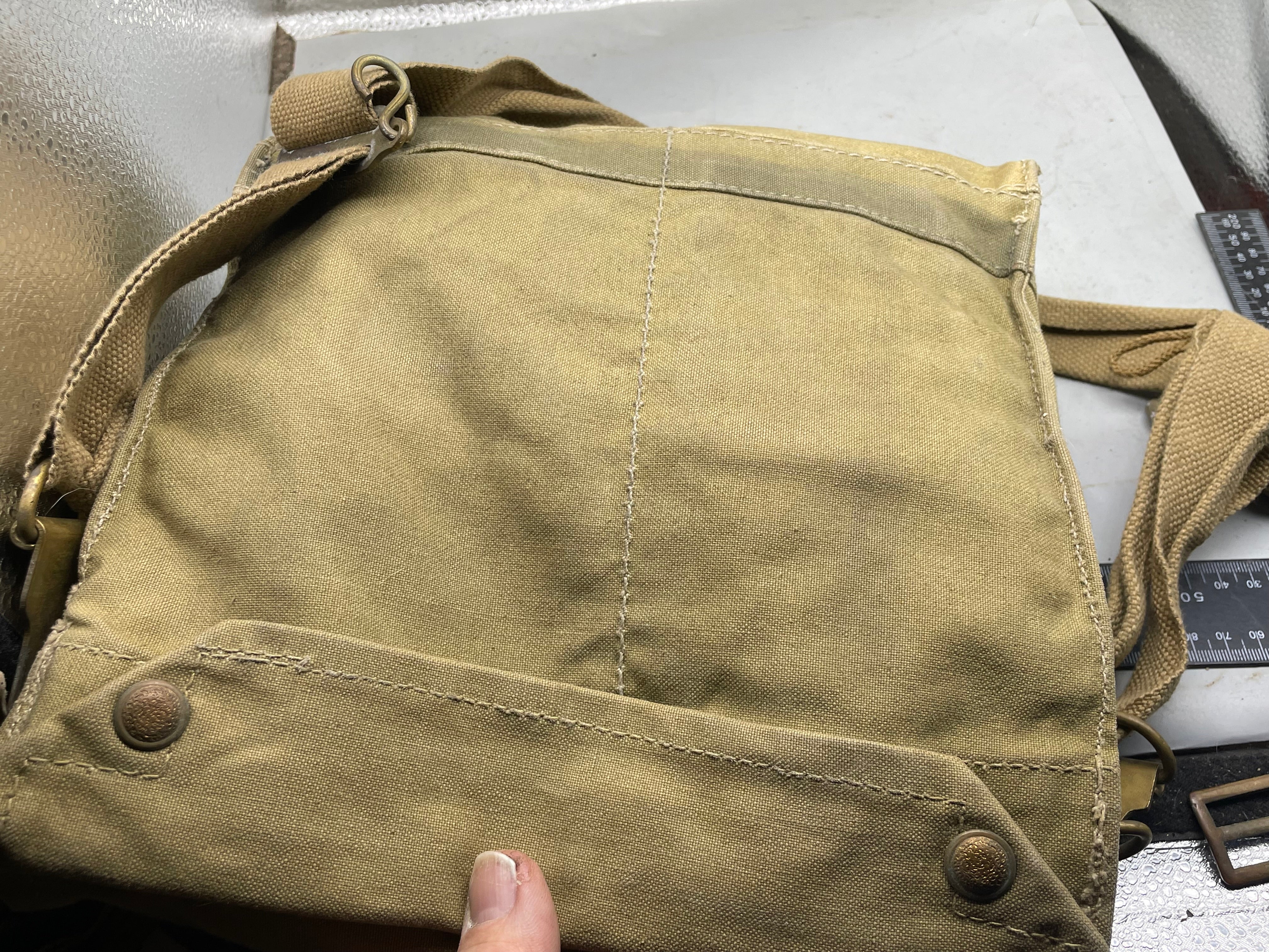 British Army Soldier Gas Mask GSR Respirator - Original WW2 Dated Bag - The Militaria Shop
