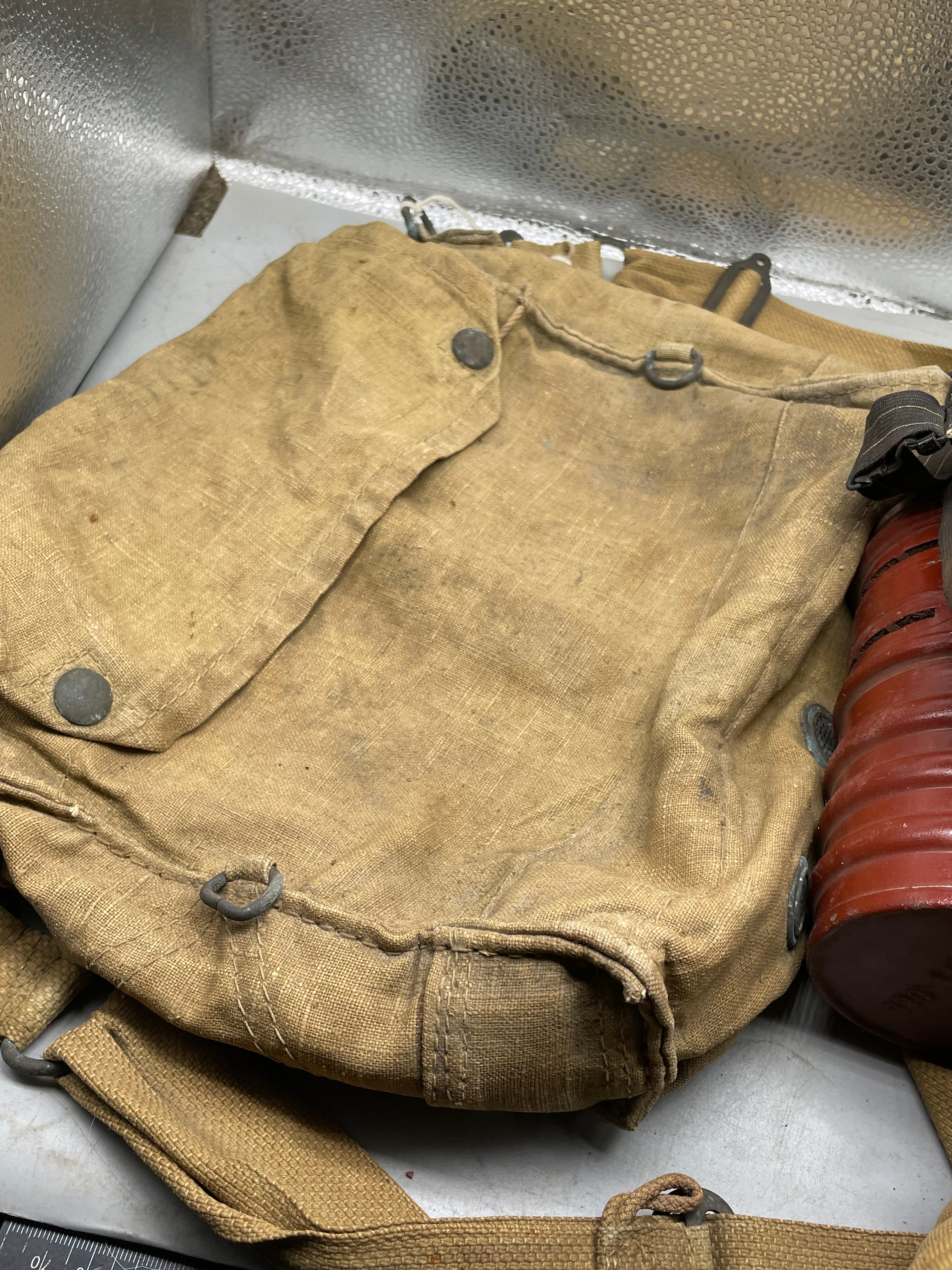 British Army Soldier Gas Mask GSR Respirator - Original 1940 Dated Bag - The Militaria Shop
