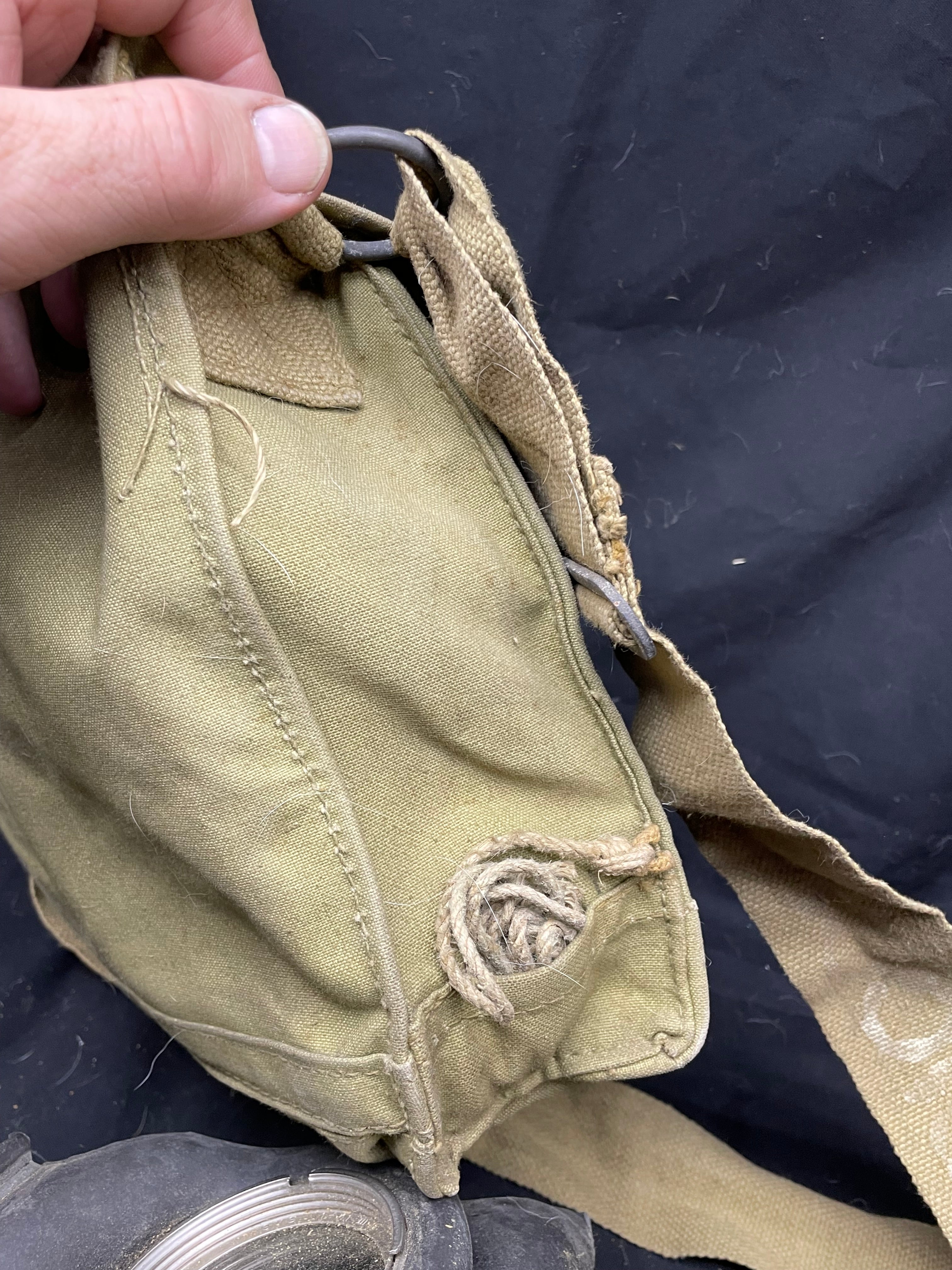 WW2 British Army Gas Mask Set - Long Hose Variation for Drivers etc - The Militaria Shop