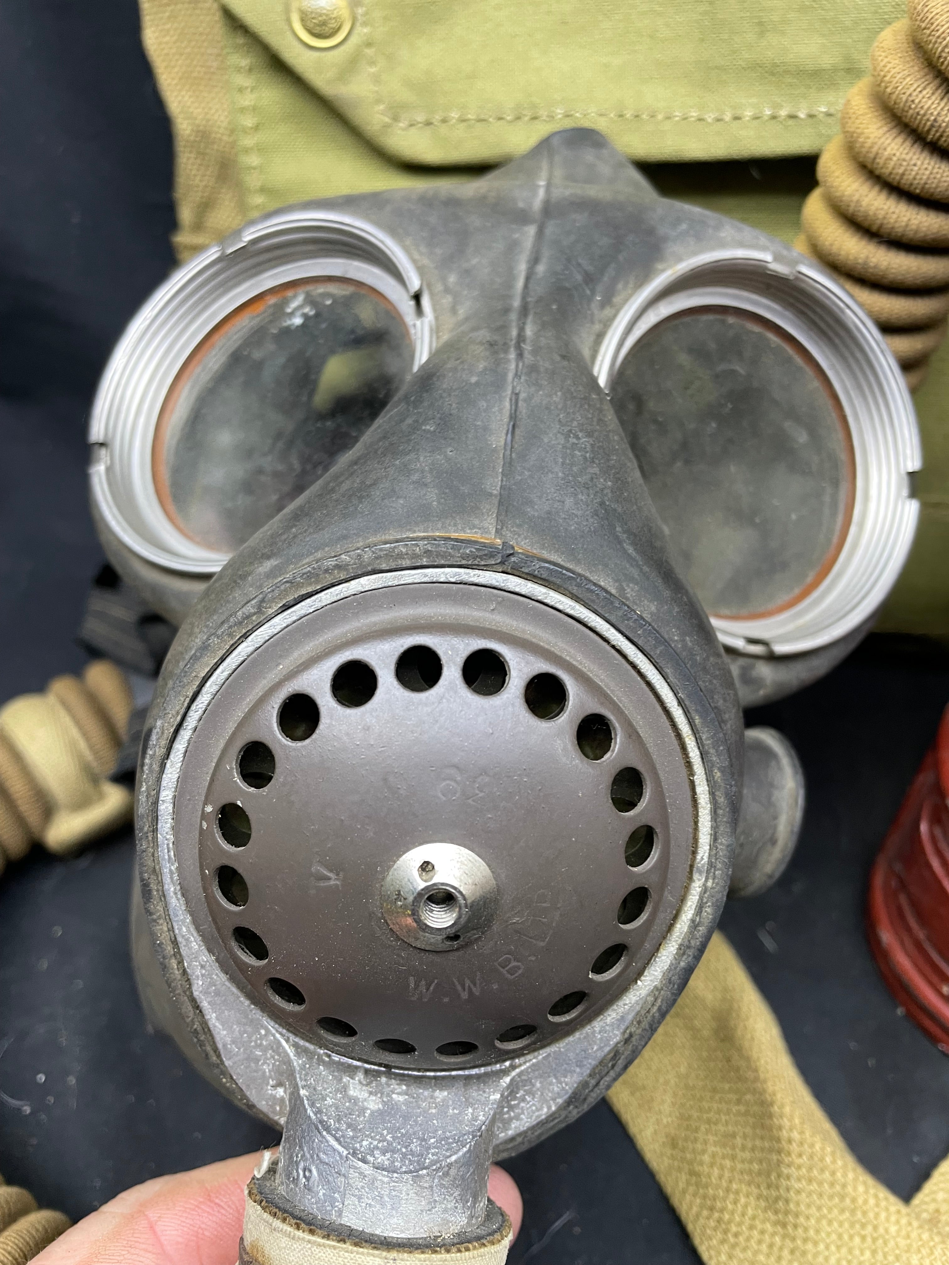 WW2 British Army Gas Mask Set - Long Canvas Hose Variation for Drivers etc - The Militaria Shop