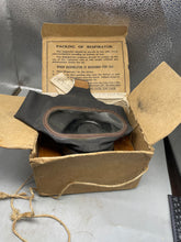 Charger l'image dans la galerie, Civilian Gas Mask in Original Cardboard Box - WW2 British Home Front - The Militaria Shop