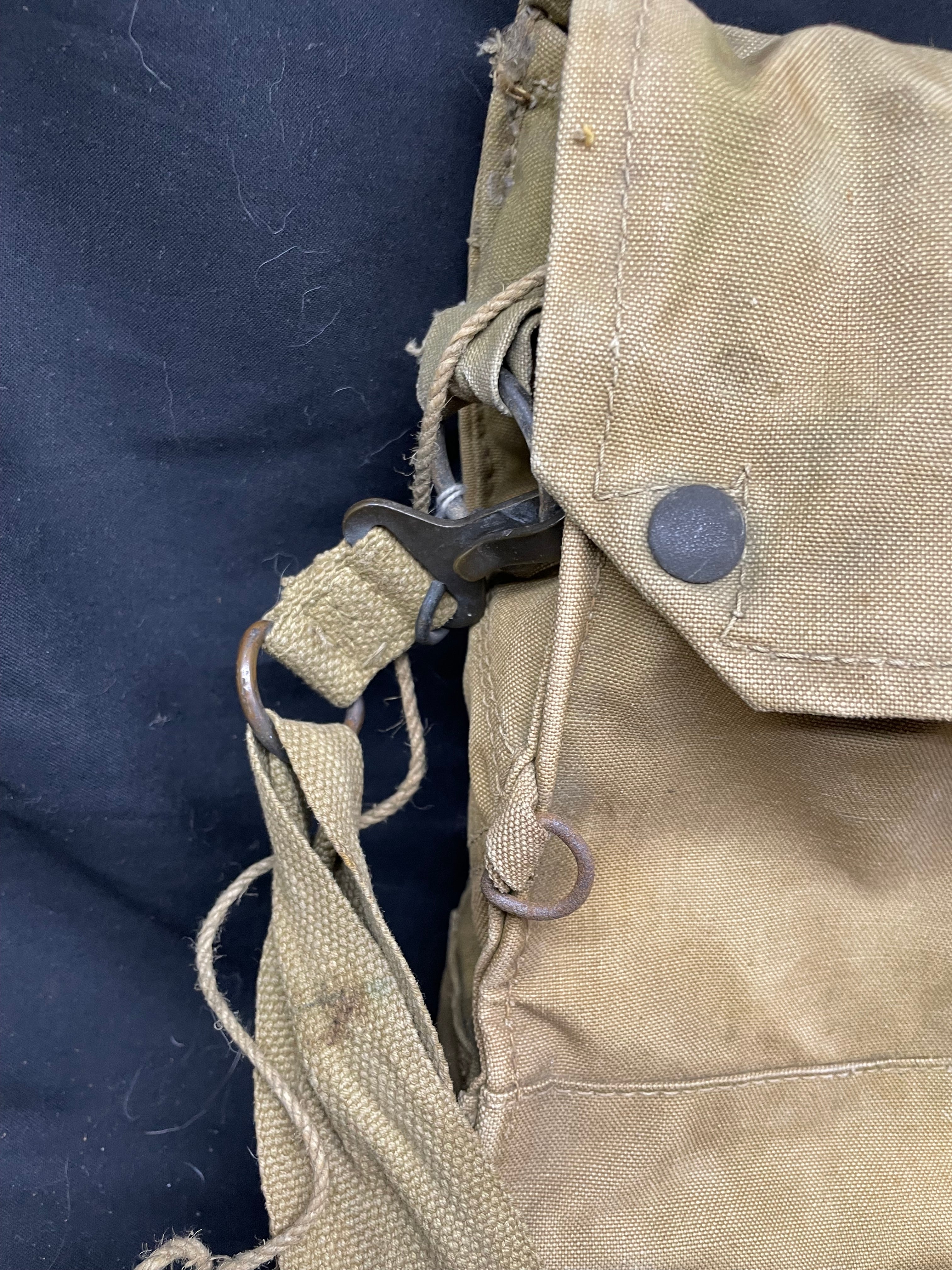 Original WW2 British Army General Service Respirator & Bag in excellent condition - The Militaria Shop