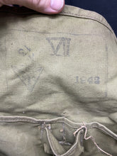 Load image into Gallery viewer, Original WW2 British Army General Service Respirator & Bag in excellent condition - The Militaria Shop