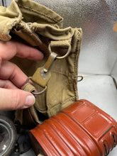 Lade das Bild in den Galerie-Viewer, Original WW2 British Army General Service Respirator & Bag in excellent condition - The Militaria Shop