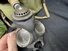 Charger l'image dans la galerie, Original WW2 British Army General Service Respirator & Bag in excellent condition - The Militaria Shop