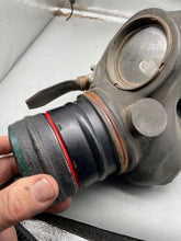 Charger l'image dans la galerie, WW2 British Home Front Wardens / Fire Watchers Gas Mask - ARP - 1938 Dated - The Militaria Shop