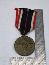 Charger l'image dans la galerie, Original WW2 German War Merit Medal in Great Condition - The Militaria Shop