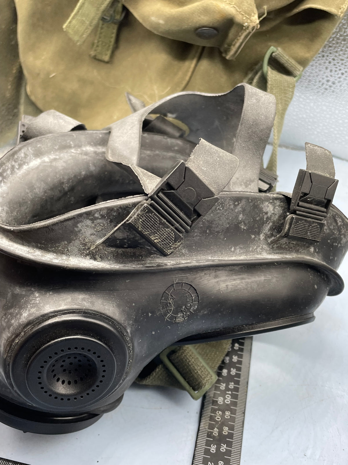 Original British Army / Special Forces S10 Gas Mask in Bag of Issue - The Militaria Shop