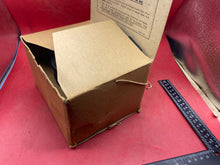 Lade das Bild in den Galerie-Viewer, Original WW2 British Home Front Civilian Gas Mask in Box of Issue - The Militaria Shop