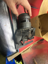 Lade das Bild in den Galerie-Viewer, Original WW2 British Home Front Civilian Gas Mask in Box of Issue 1938 - The Militaria Shop