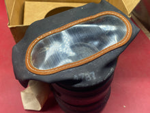 Lade das Bild in den Galerie-Viewer, Original WW2 British Home Front Civilian Gas Mask in Box of Issue 1937 - The Militaria Shop