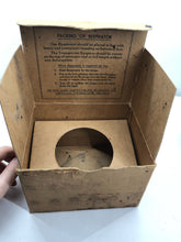 Charger l'image dans la galerie, Original WW2 British Home Front Civilian Respirator Gas Mask & Box - The Militaria Shop