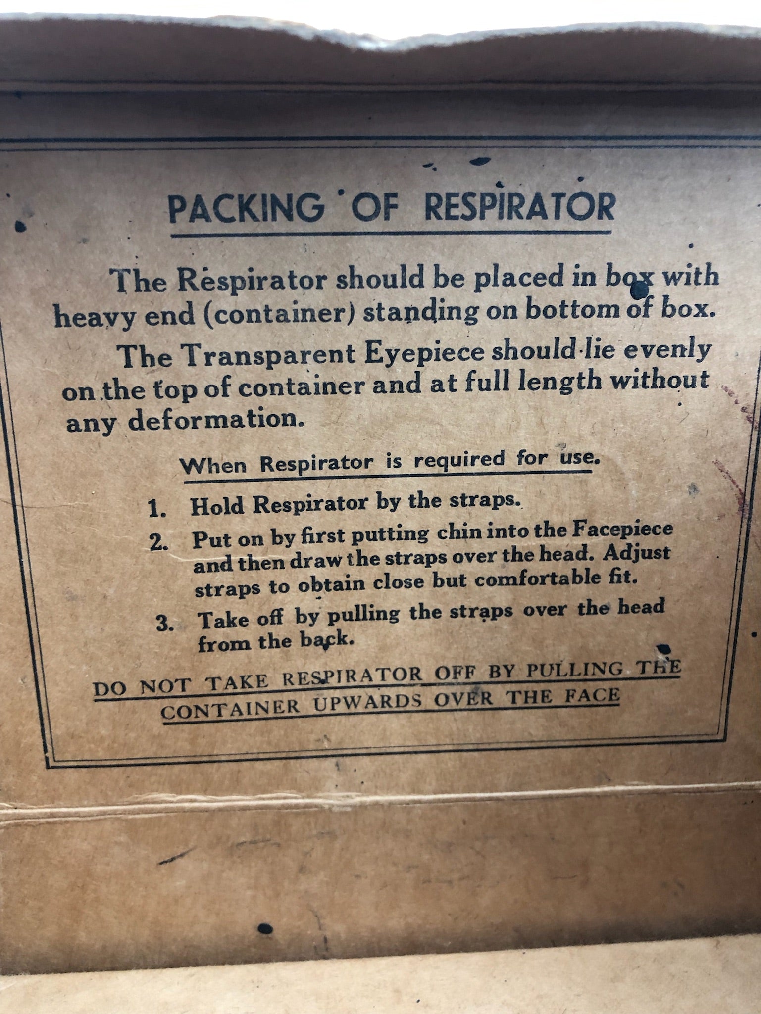 Original WW2 British Home Front Civilian Respirator Gas Mask & Box - The Militaria Shop