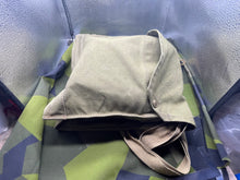 Charger l'image dans la galerie, Original WW2 British Army Long-Hose Gas Mask with Bag - The Militaria Shop