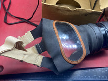 Lade das Bild in den Galerie-Viewer, Original WW2 British Home Front Civilian Gas Mask in Box of Issue - The Militaria Shop