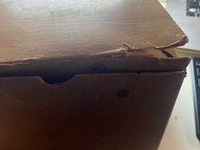 Lade das Bild in den Galerie-Viewer, Original WW2 British Home Front Civilian Gas Mask in Box of Issue - The Militaria Shop