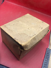 Lade das Bild in den Galerie-Viewer, Original WW2 British Home Front Labelled Civilian Gas Mask in Box of Issue - The Militaria Shop