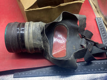 Lade das Bild in den Galerie-Viewer, Original WW2 British Home Front Labelled Civilian Gas Mask in Box of Issue - The Militaria Shop