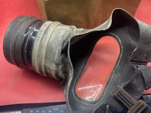 Lade das Bild in den Galerie-Viewer, Original WW2 British Home Front Labelled Civilian Gas Mask in Box of Issue - The Militaria Shop