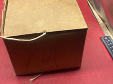 Lade das Bild in den Galerie-Viewer, Original WW2 British Home Front Labelled Civilian Gas Mask in Box of Issue 1939 - The Militaria Shop