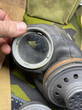 Load image into Gallery viewer, Original British Army Assault Gas Mask in Bag with Goggle Packets