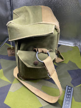 Load image into Gallery viewer, Original British Army Assault Gas Mask in Bag with Goggle Packets