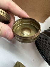 Charger l'image dans la galerie, Original WW2 British Civil Defence ARP Service Respirator Gas Mask - Complete