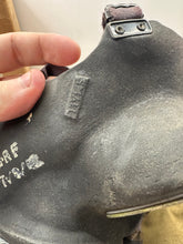 Charger l'image dans la galerie, Original WW2 British Civil Defence ARP Service Respirator Gas Mask - Complete