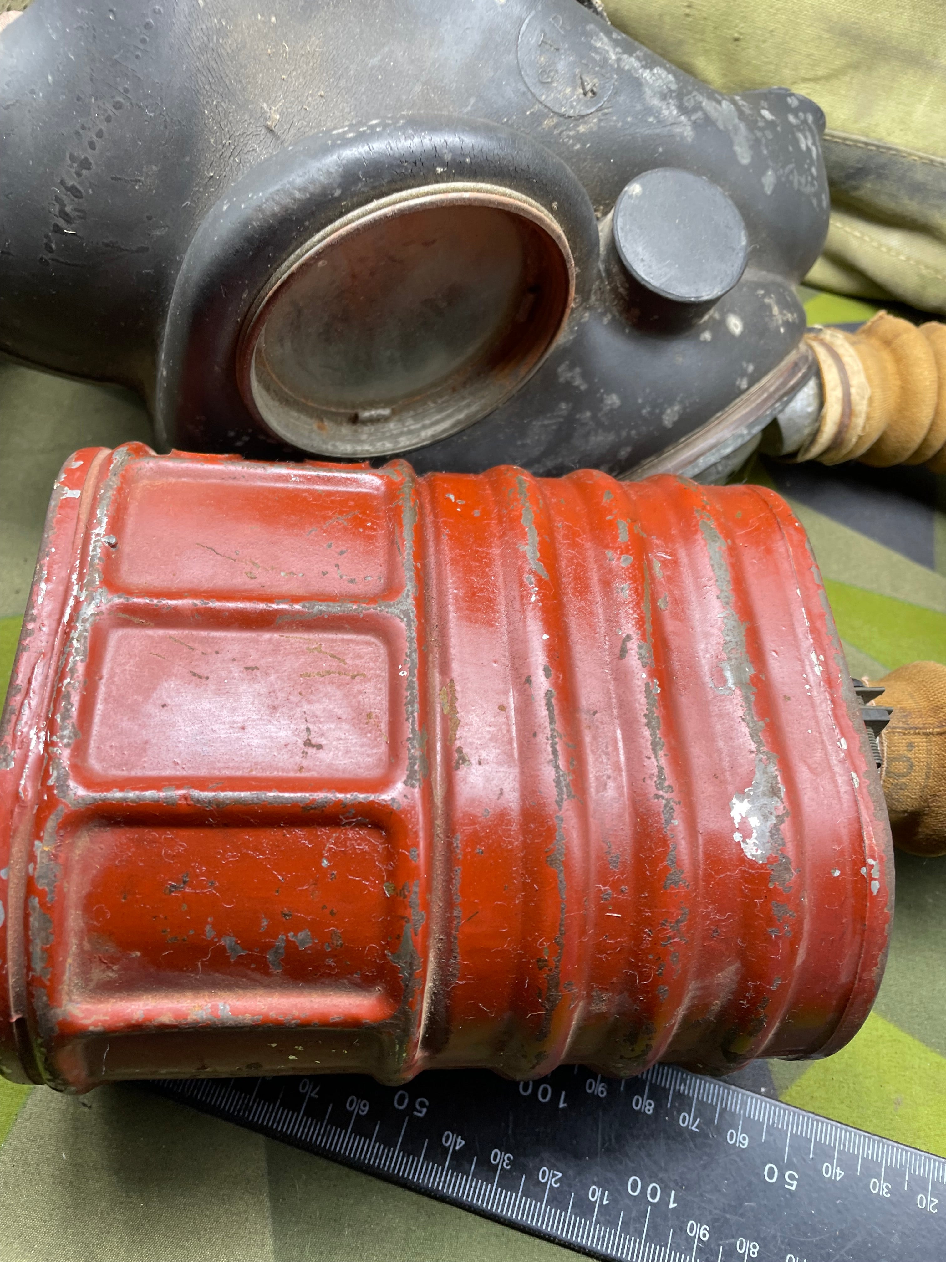 Original WW2 British Army GSR General Service Respirator Gas Mask Set - The Militaria Shop