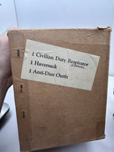 Charger l'image dans la galerie, Original WW2 British Civil Defence ARP Service Respirator Gas Mask - Complete