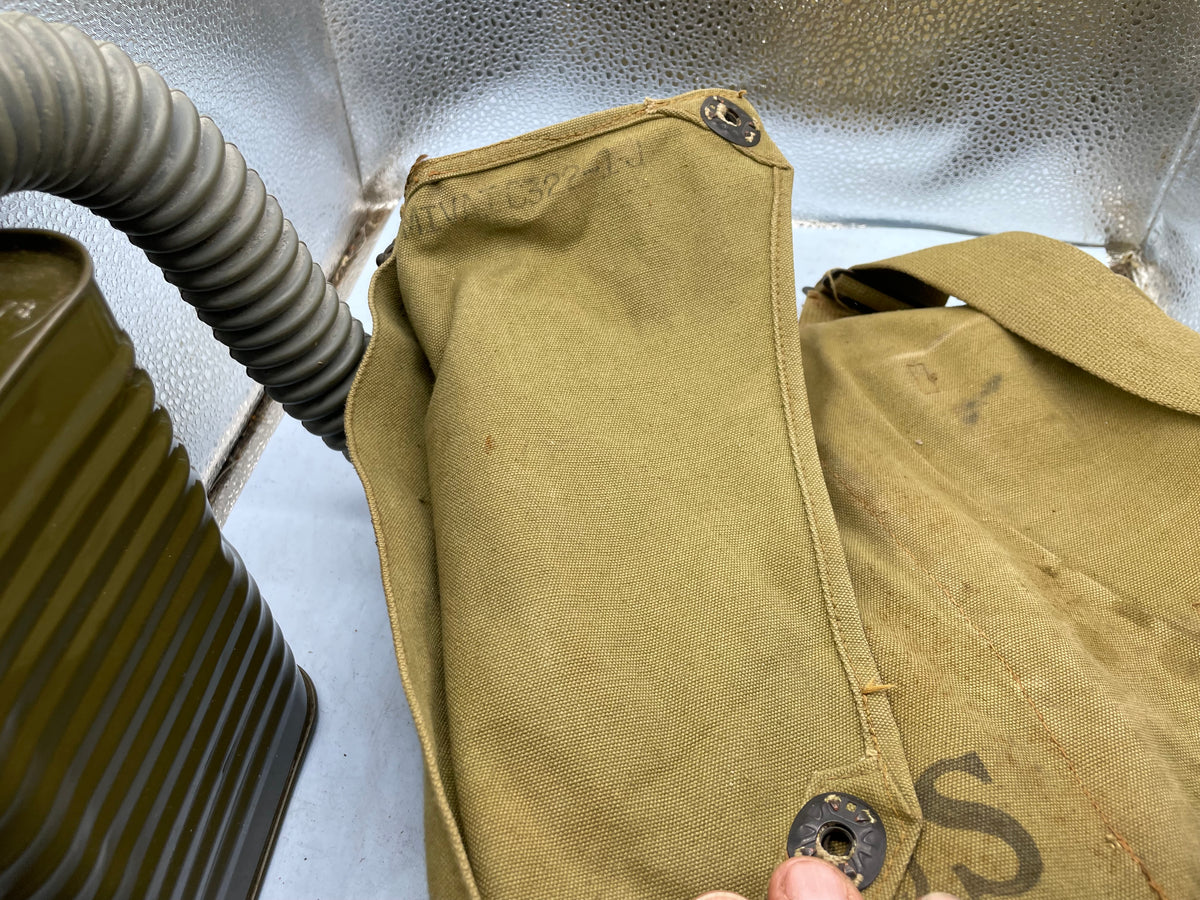 Original US Army M3 Service Gas Mask in Bag - in Stunning Condition - The Militaria Shop