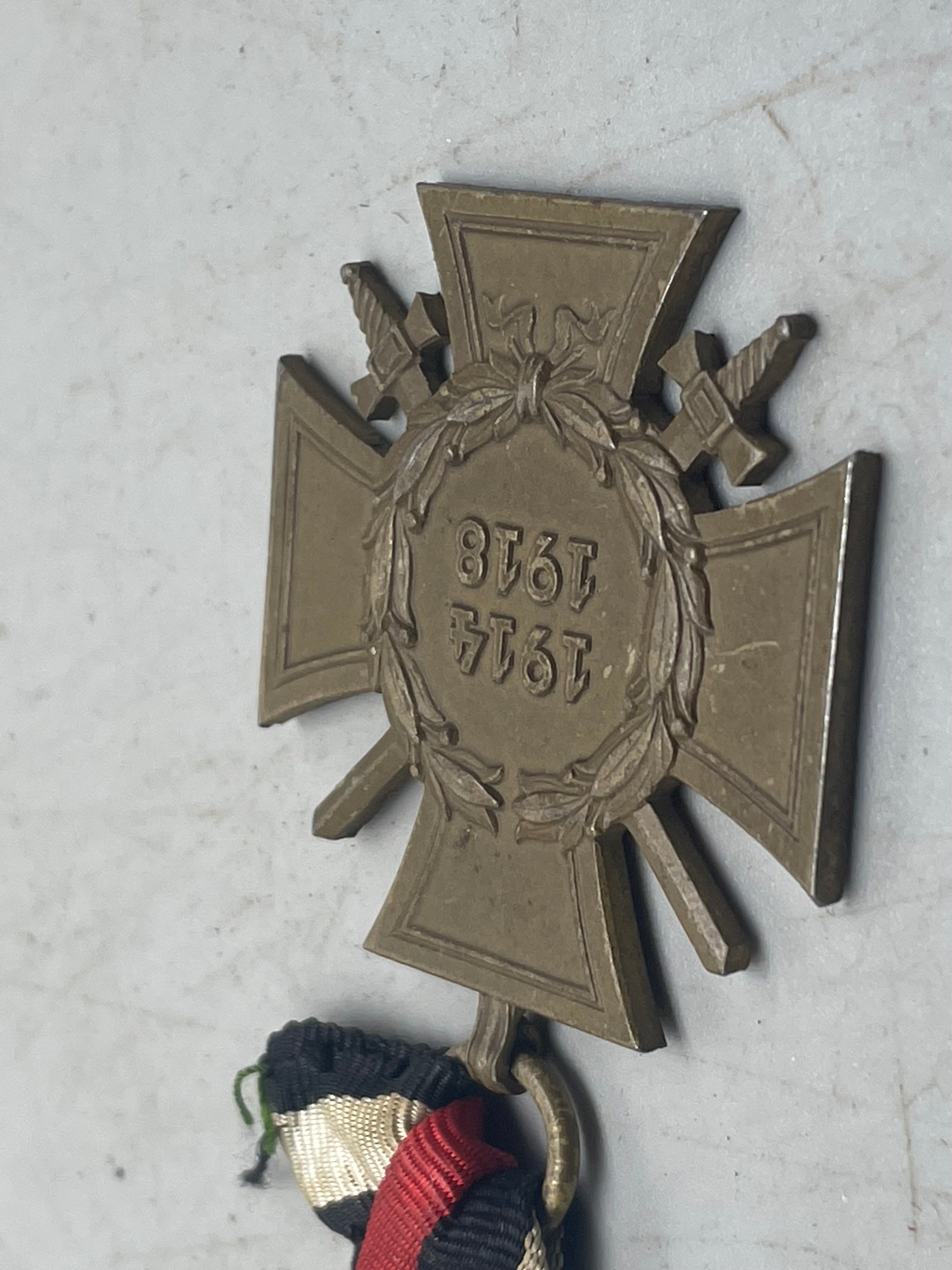 Original WW1 Combatants / Hindenburg Cross 1914 - 1918 - The Militaria Shop