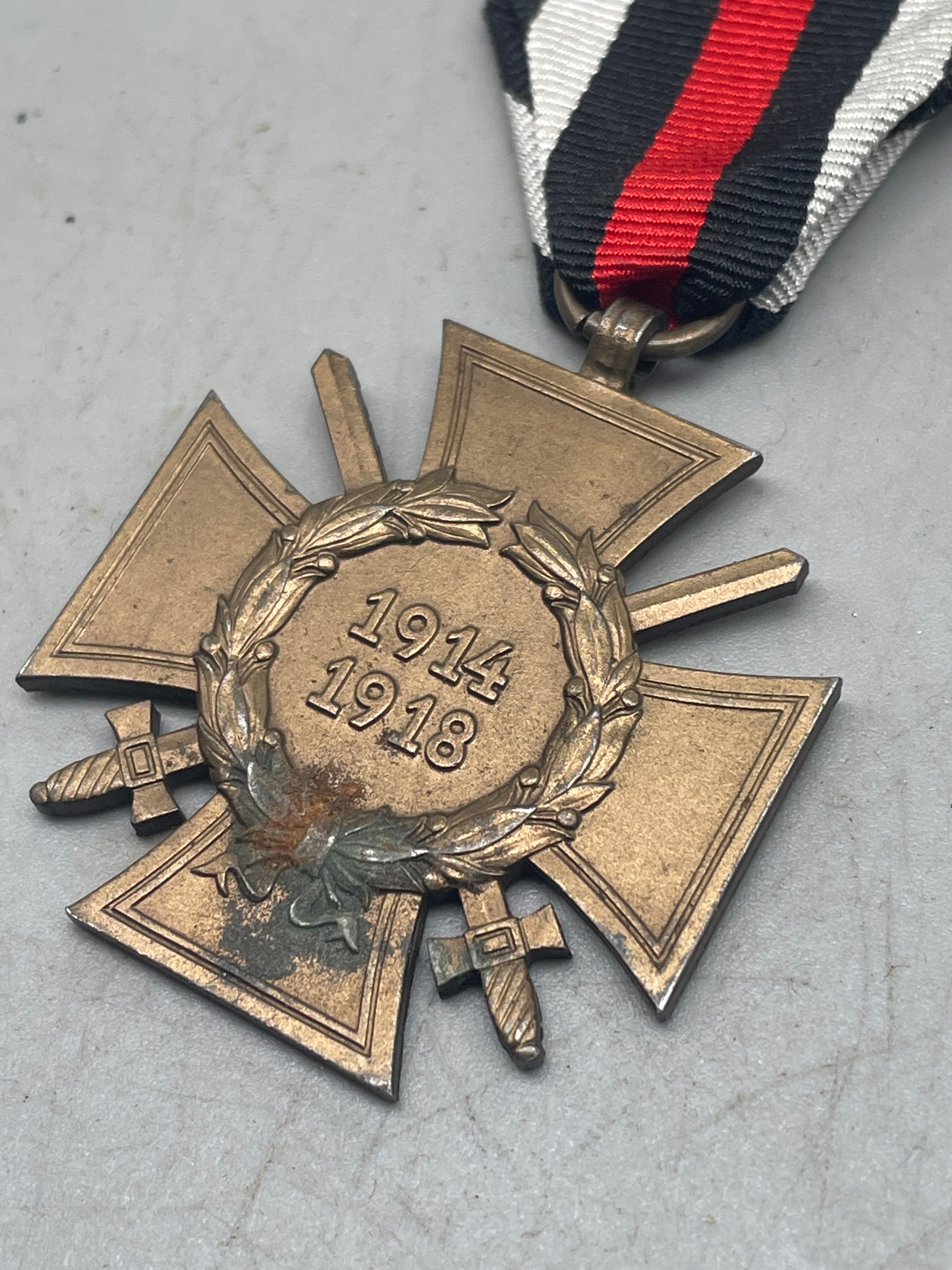Original WW1 Combatants / Hindenburg Cross 1914 - 1918 - The Militaria Shop