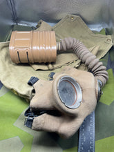 Load image into Gallery viewer, Original WW2 British Army GSR General Service Respirator Gas Mask Set (Coloured Filter)