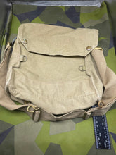 Load image into Gallery viewer, Original WW2 British Army GSR General Service Respirator Gas Mask Set (Coloured Filter)